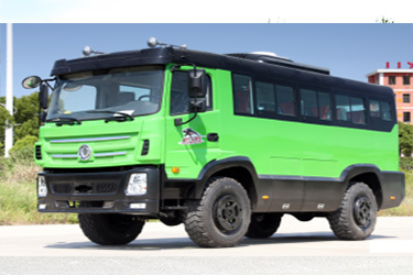 210馬力東風EQ2070底盤改裝越野客車_4×4越野專用村村通_四驅25座大巴士公交車配置